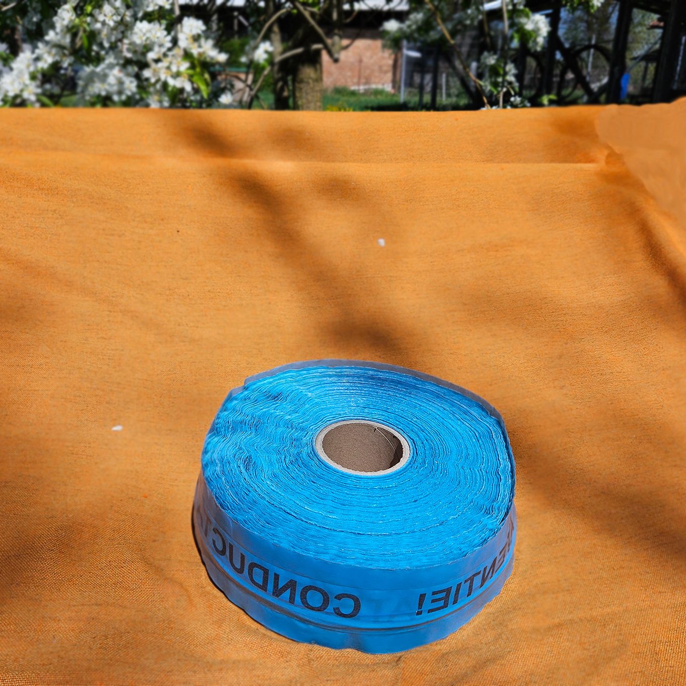 Benzi avertizoare - apa cu fire metalice 100