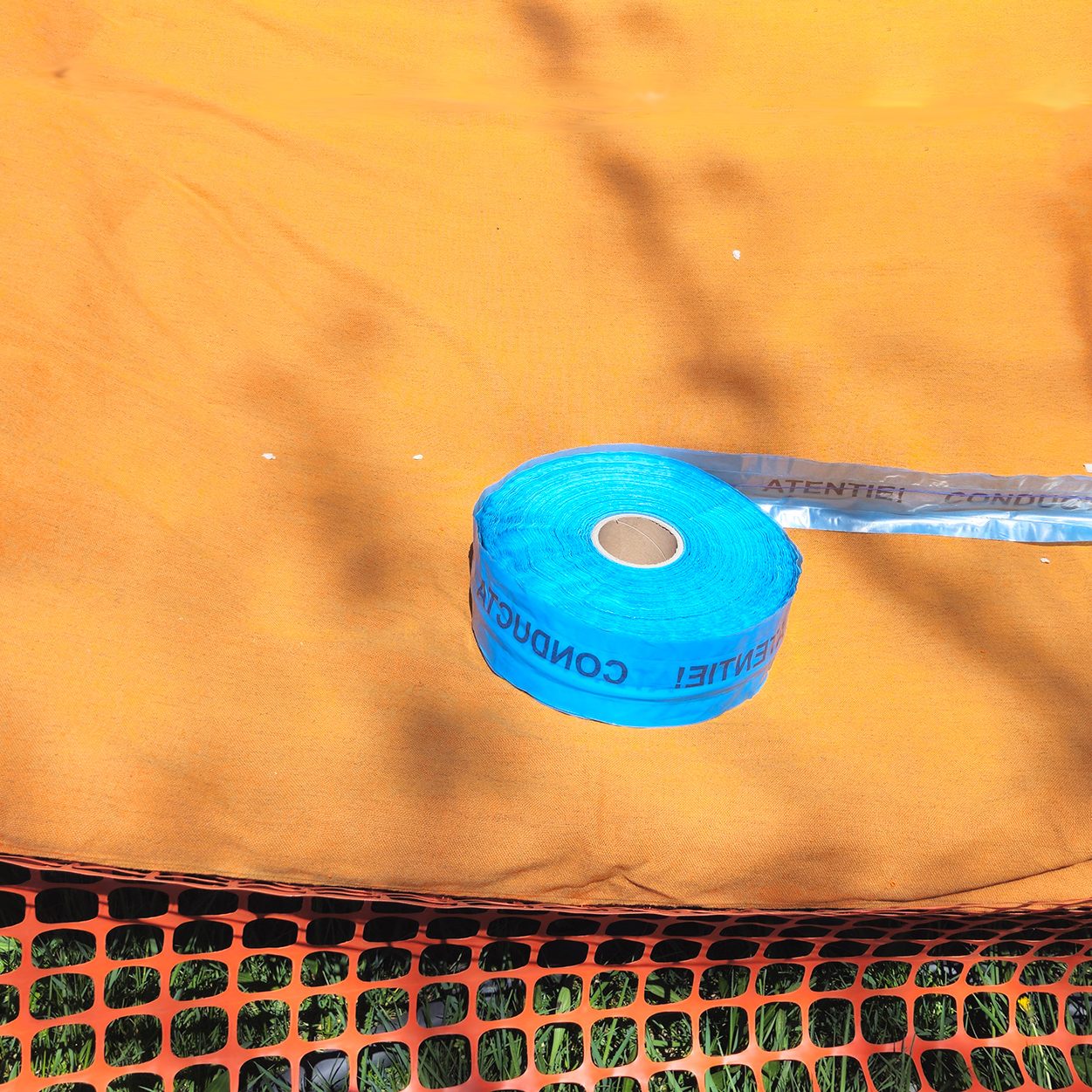 Benzi avertizoare - apa cu fire metalice 100