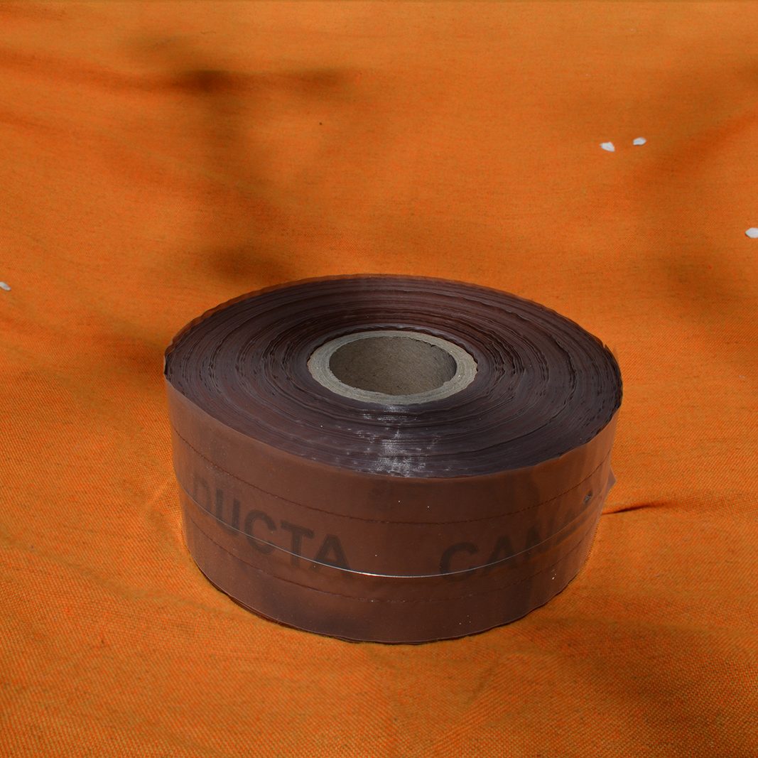 Benzi avertizoare - canalizare cu fire metalice desfasurat